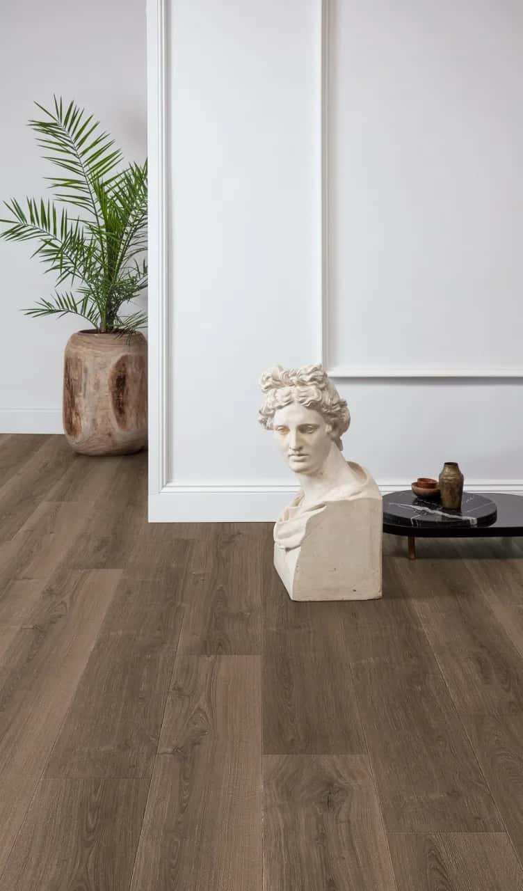Brushed oak brown Laminate Capture