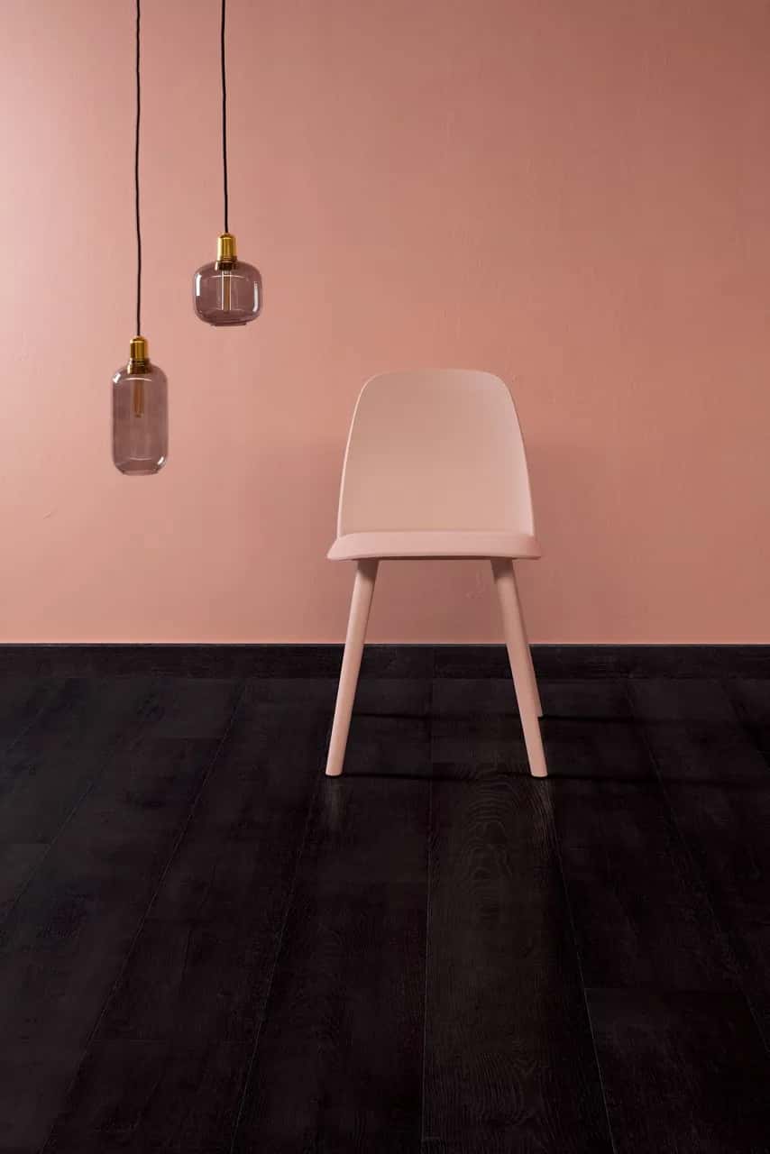 Painted oak black Laminate Capture