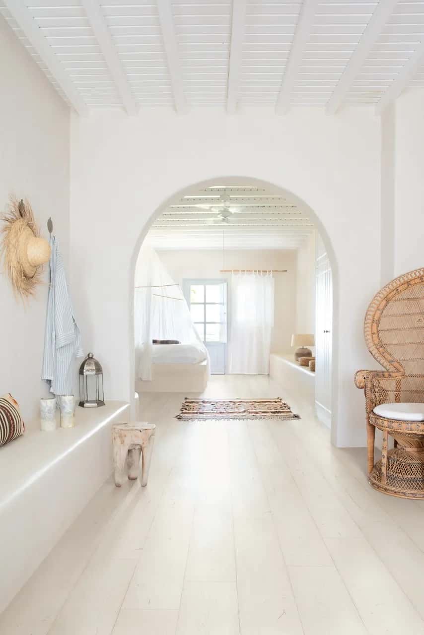 Painted oak white Laminate Capture