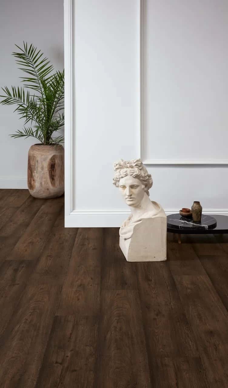 Waxed oak brown Laminate Capture