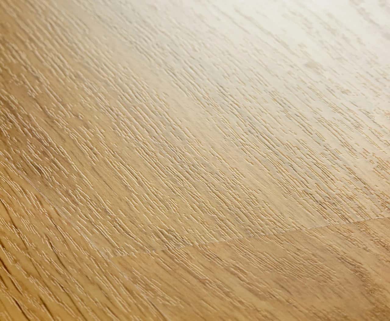 Natural varnished oak Laminate Eligna