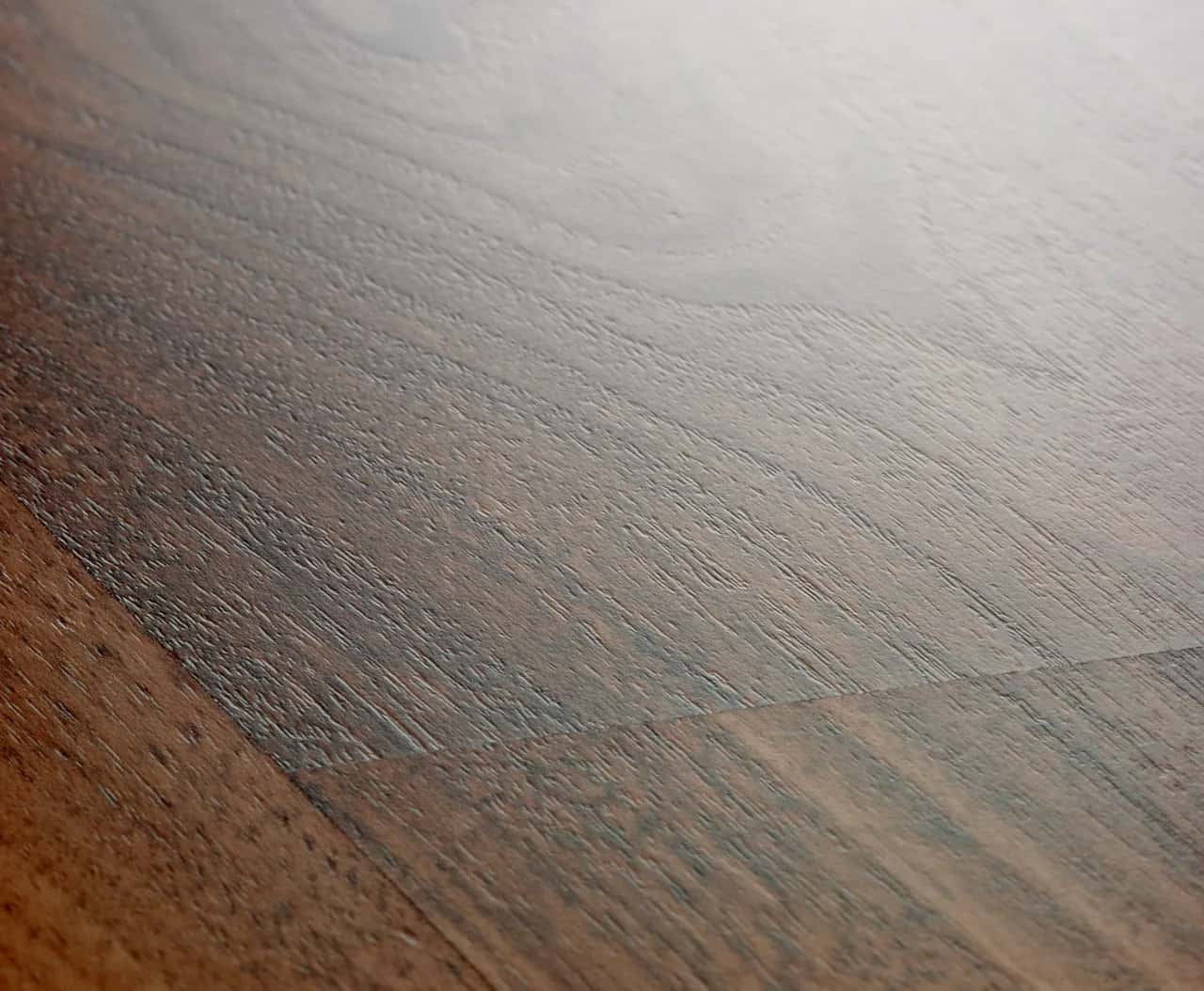 Oiled walnut Laminate Eligna