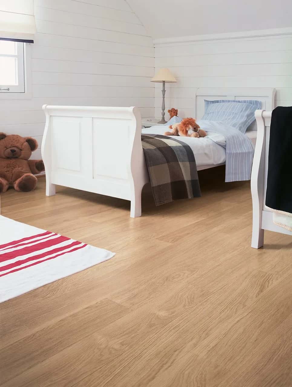 White varnished oak Laminate Eligna