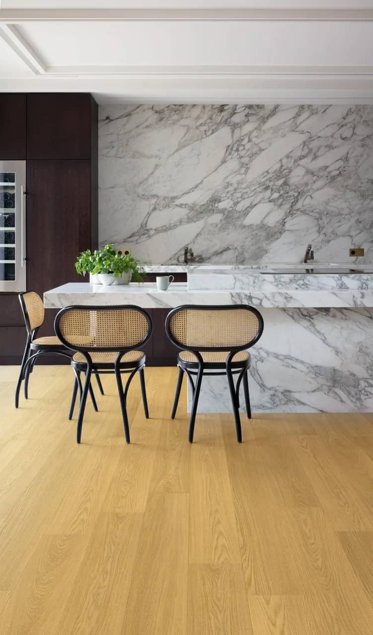 Natural varnished oak Laminate Capture uygulama görünümü