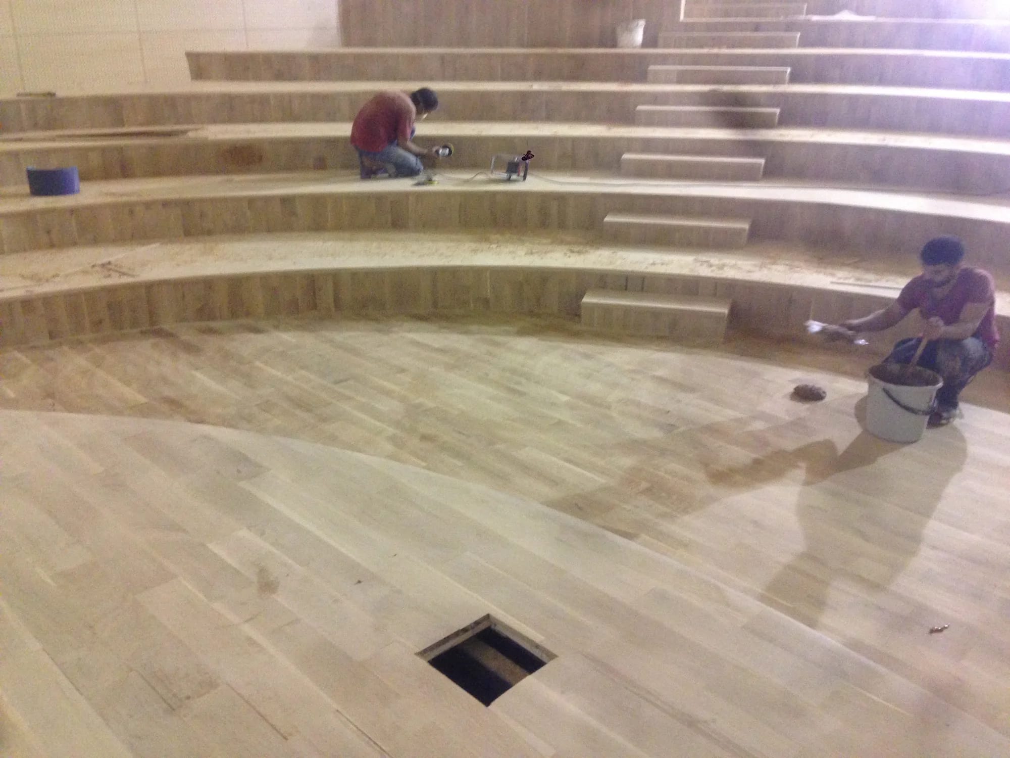Konferans Salonu (2)