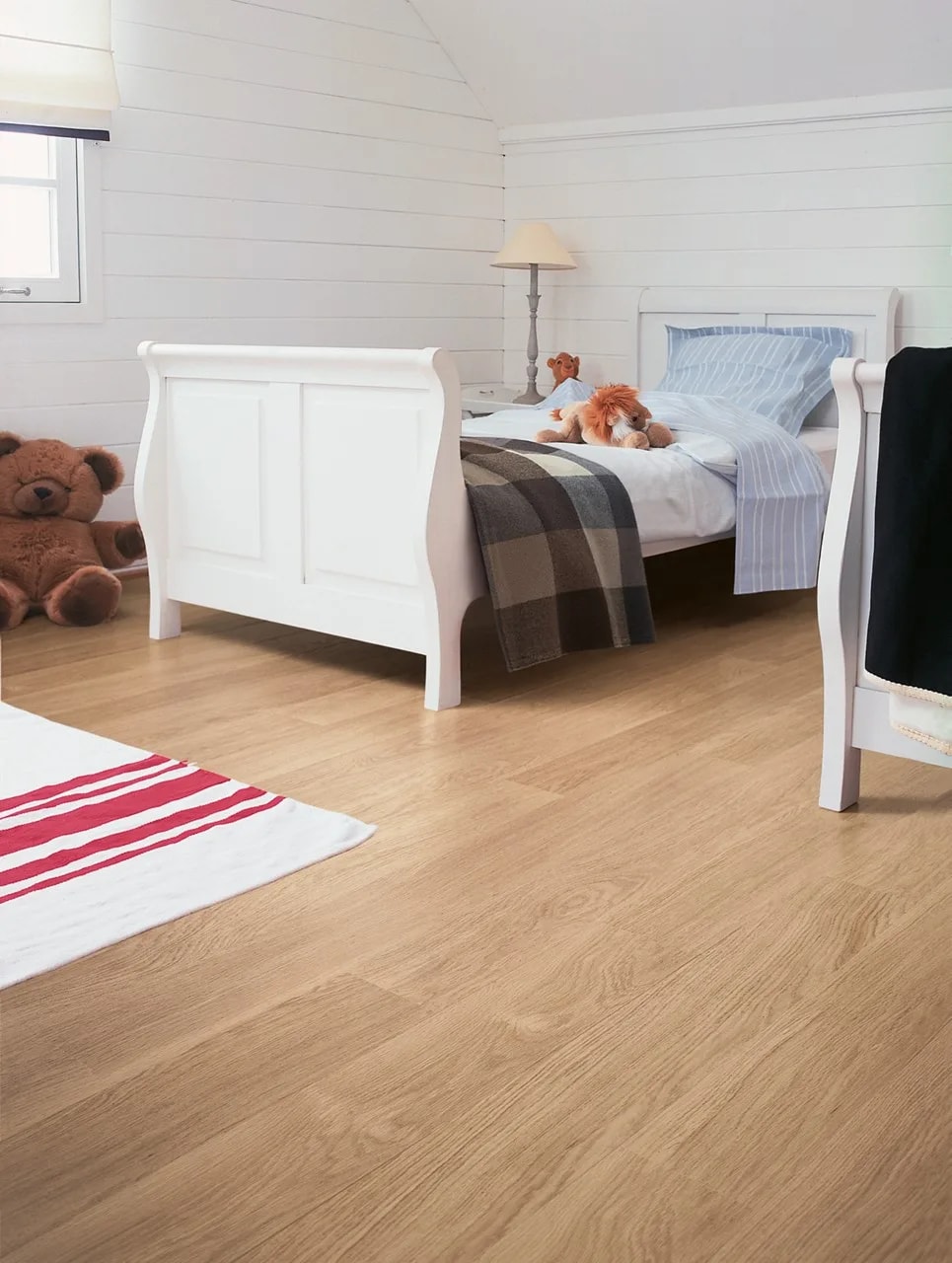 White varnished oak Laminate Eligna