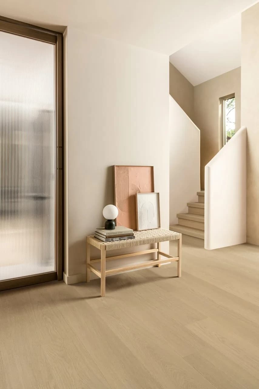 Beige varnished oak Laminate Capture