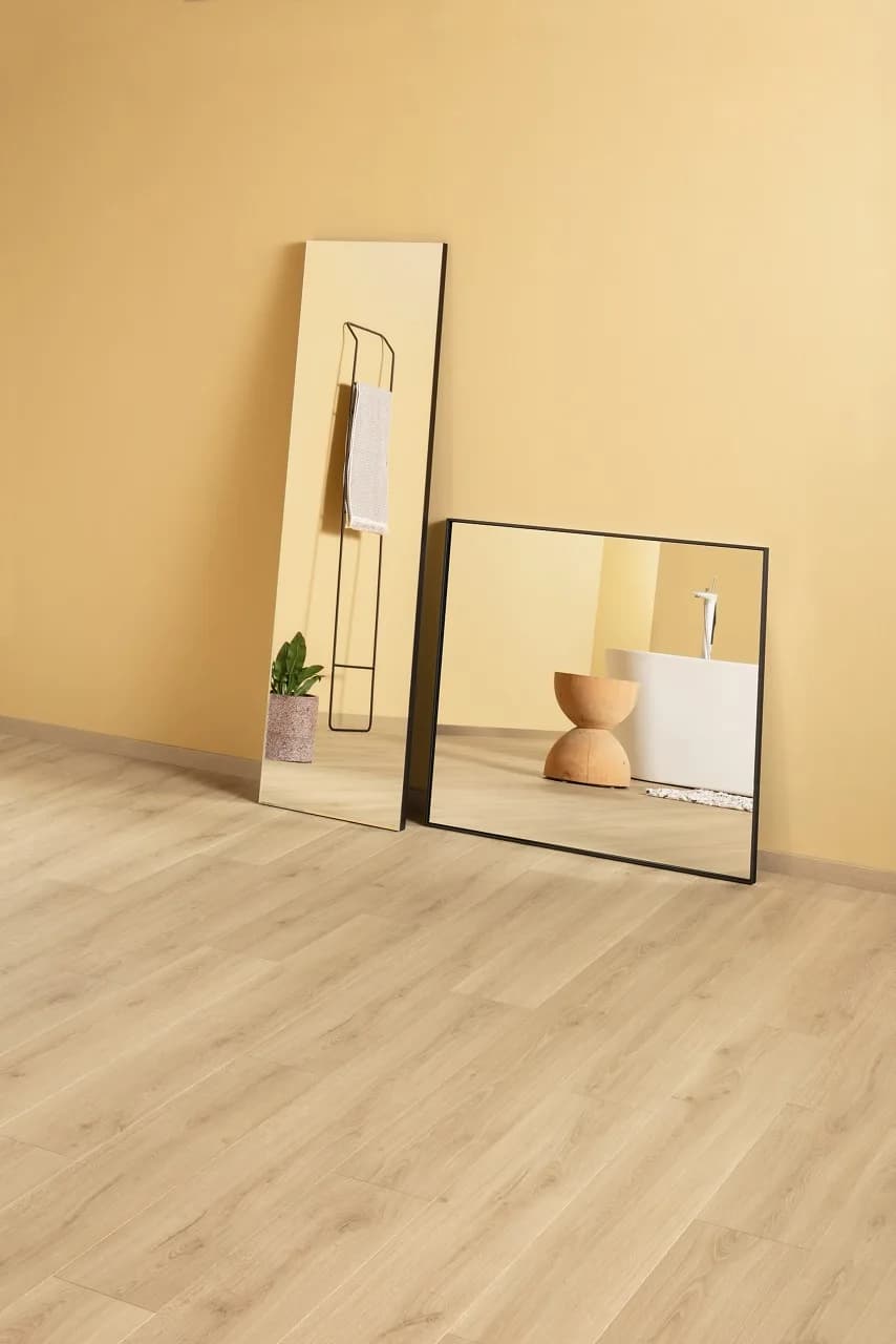 Brushed oak natural Laminate Capture