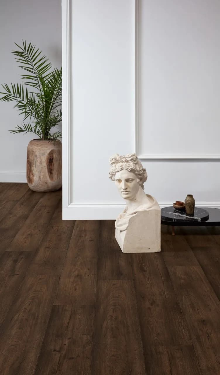 Waxed oak brown Laminate Capture