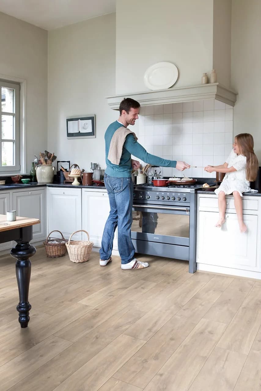 Havana oak natural with saw cuts Laminate Classic