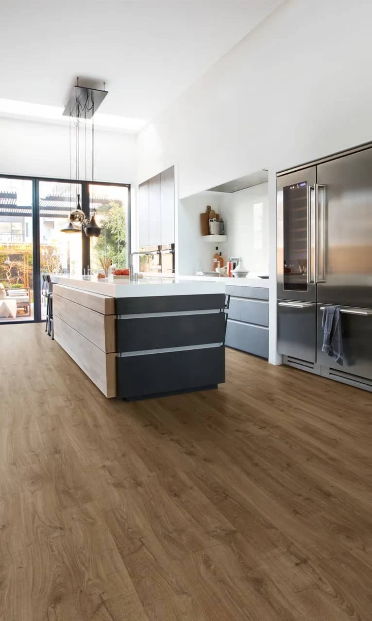 Newcastle oak brown Laminate Eligna uygulama görünümü