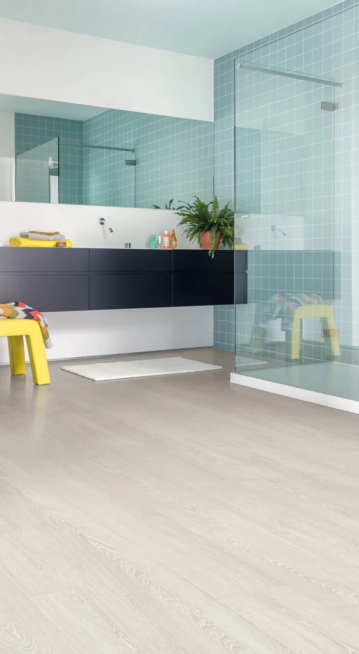 Patina classic oak light Laminate Impressive