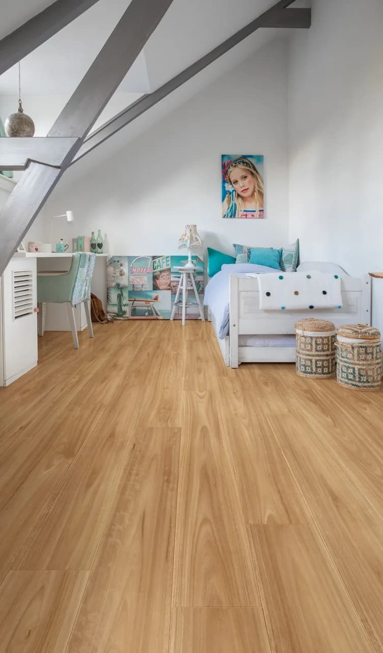 Blackbutt Laminate Impressive