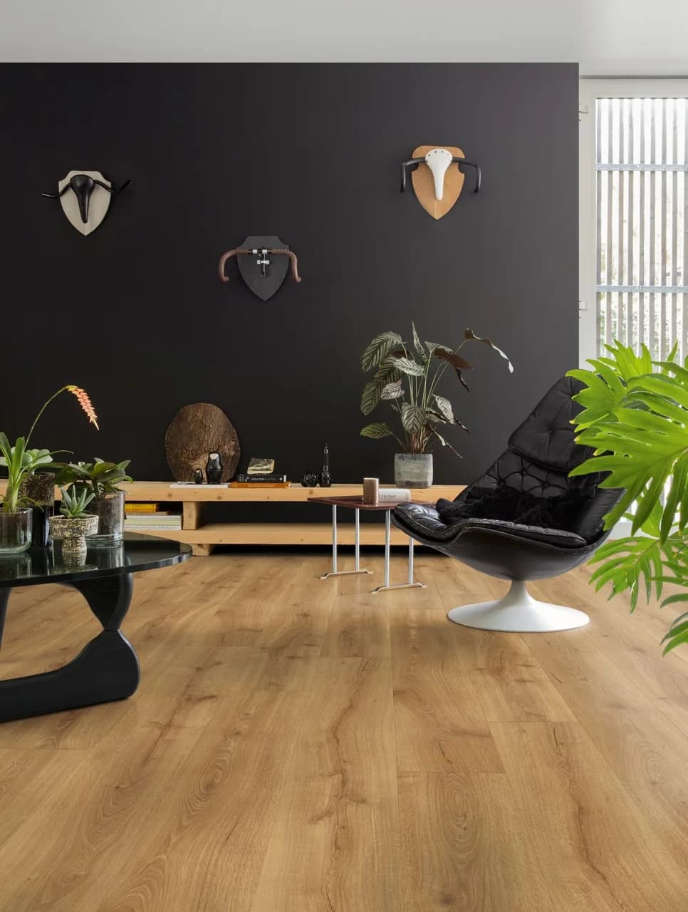 Desert oak warm natural Laminate Majestic